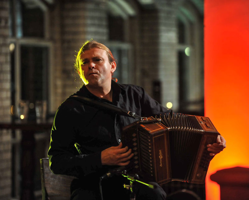Peter Browne from Dublin - Soniq Guest Artist